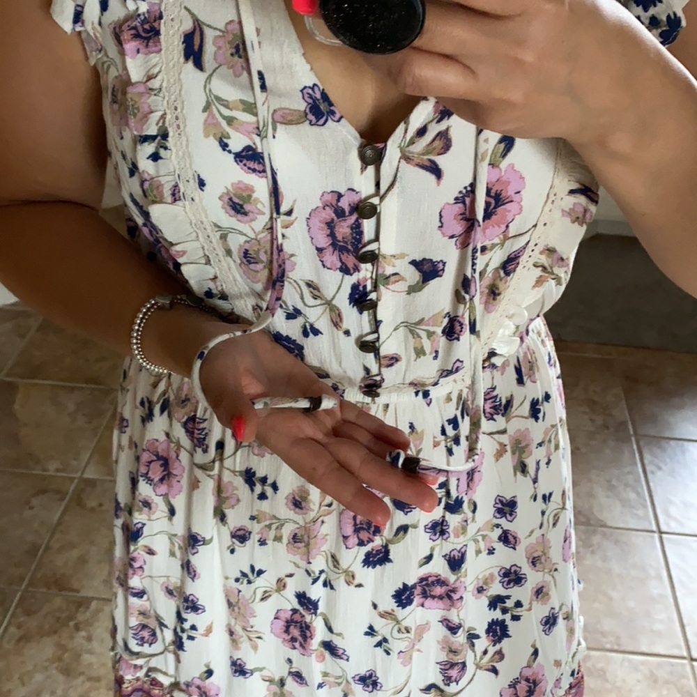 Dress - Picture 4 of 7